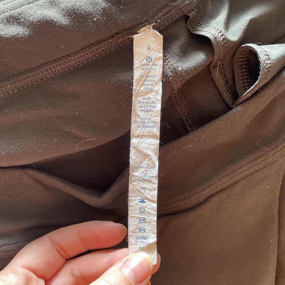 Lululemon Stretchy Pants - Picture 5 of 5